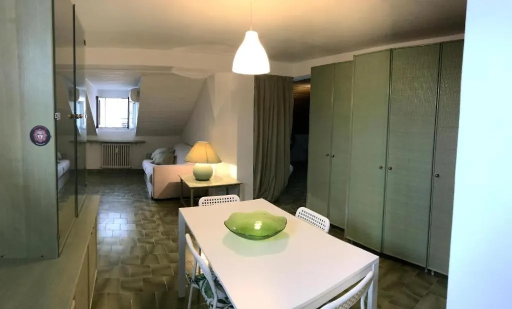 Apartment Appartamento La Mansarda Lecco Italy