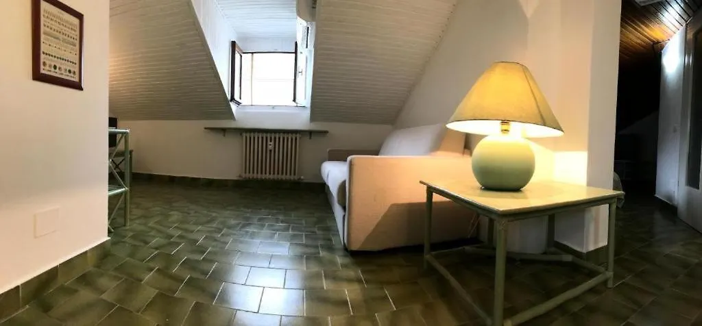 Appartamento La Mansarda Lecco Apartment