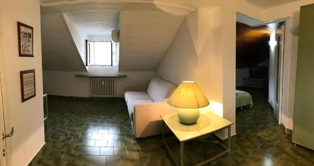 Appartamento La Mansarda Lecco Italy